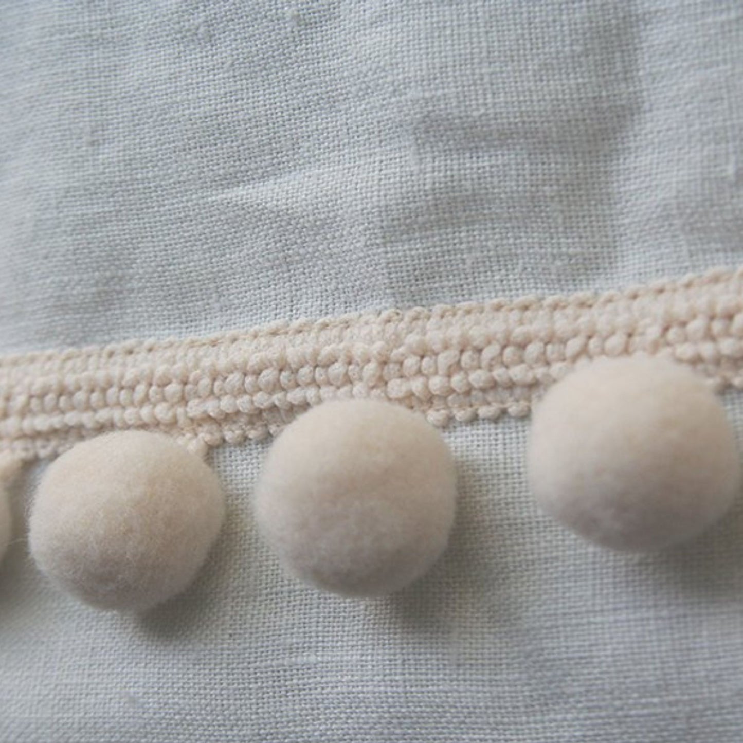 Linen Pom Pom Blanket