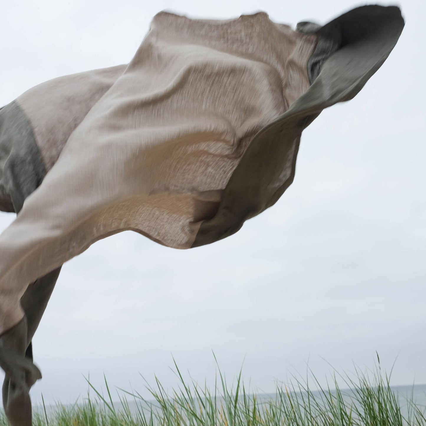 Linen Beach Blanket in Green