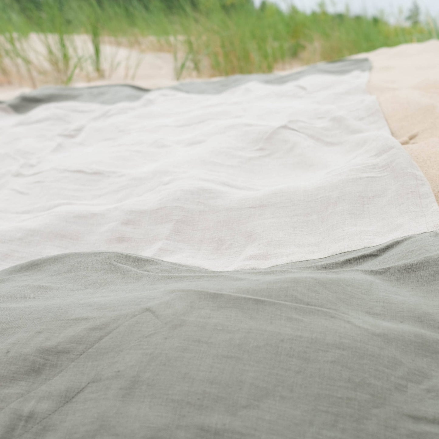 Linen Beach Blanket in Green
