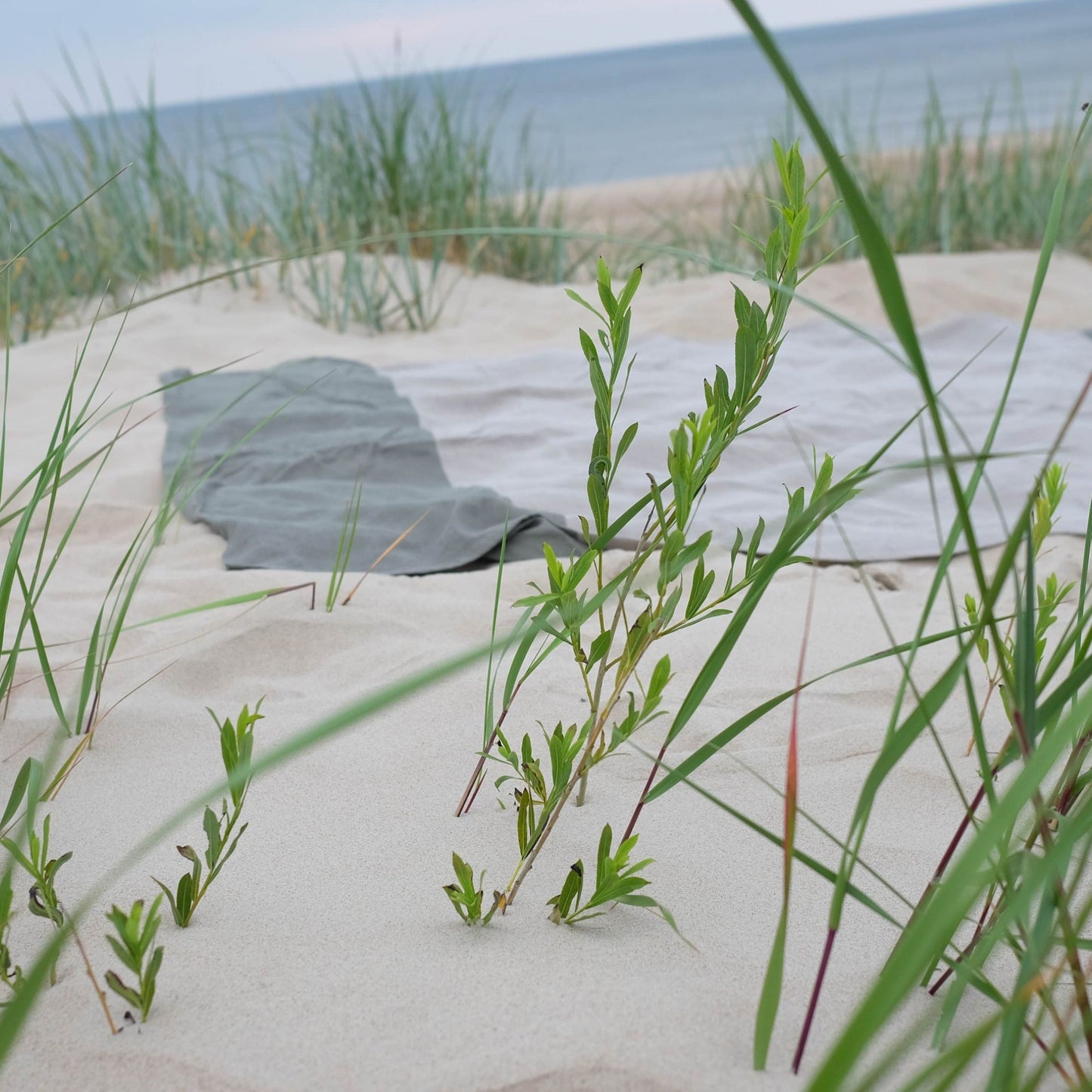 Linen Beach Blanket in Green