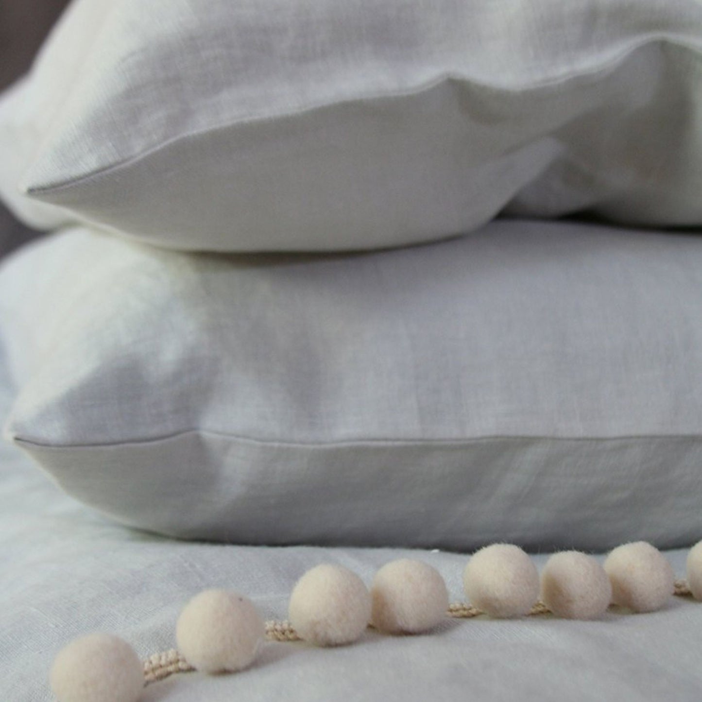Linen Pom Pom Blanket