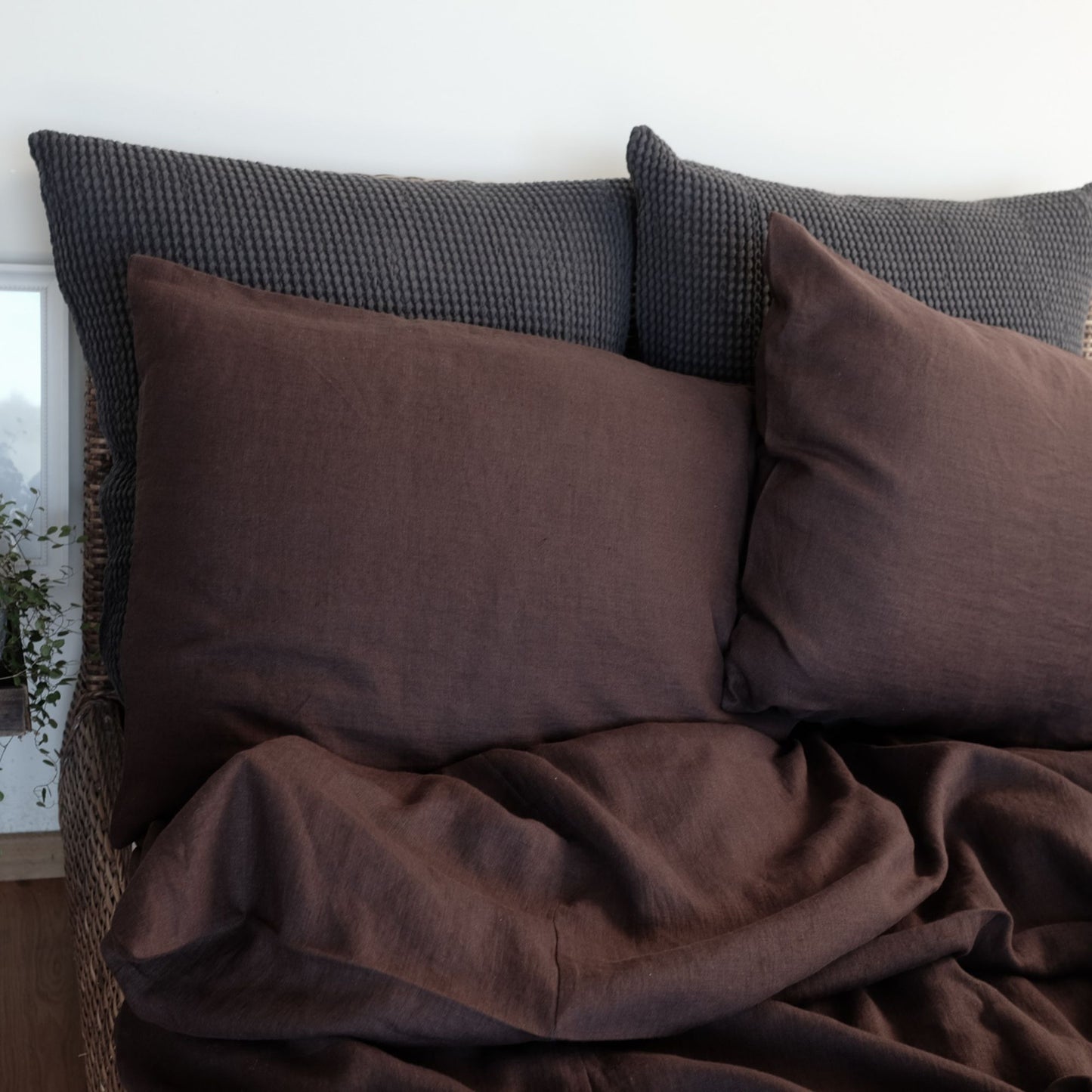 Chocolate BROWN color Linen Bedding set-Duvet cover & 2 Pillow Cases (3 pcs)