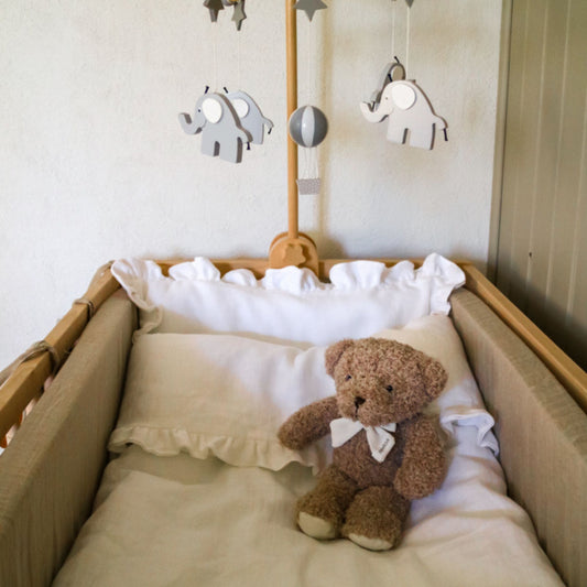 Baby/Toddler bedding set with Ruffles